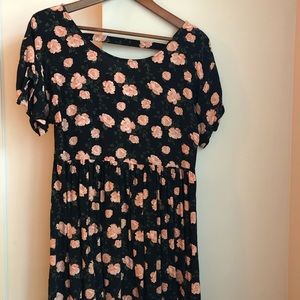 Rose floral dress with back cutout flowy